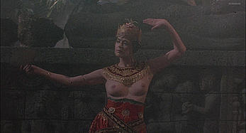 Actress - Sylvia Kristel: Movie - Mata Hari